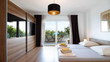 Villa (Three Bedroom Villa with Sea View) | 3 bedrooms, cribs/infant beds