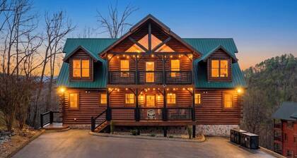 Epic Group Cabin | Game Room + King Suites + Views