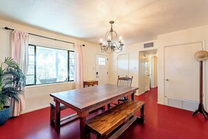 Dining - 3BR Near Hospitals & UofA w/ Workspace (Tucson)