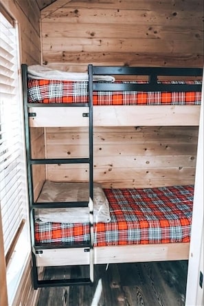 Bed sheets - Cozy Mesa Accommodation for Mountain Getaways in Colorado (Mesa)