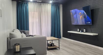 Gorgeous 1-bedroom condo in friendly Hackensack near Metlife Stadium