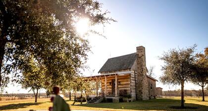 Romantic Cabin Rental for Two with Stone Fireplace in New Ulm, Texas