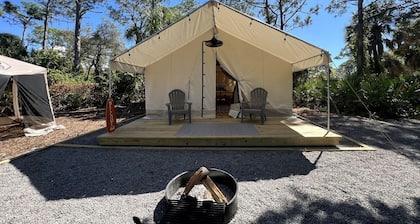 Charming Secluded Tented Cabin in Sarasota, Florida
