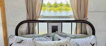 South Cabins - Private Island