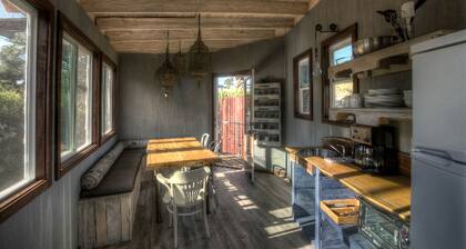 Astonishing Family-Friendly Tree House near Austin, Texas