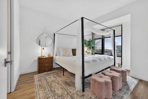 Room - 2-bedroom LUX Apt in Seaport next to Convention Center (Boston)