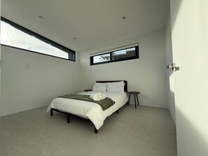 5 Schlafzimmer, Bügeleisen/Bügelbrett, kostenloses WLAN, Bettwäsche