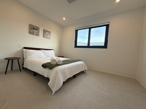 3 bedrooms, iron/ironing board, Internet, bed sheets - The Alpine Collective - Summit (Jindabyne)