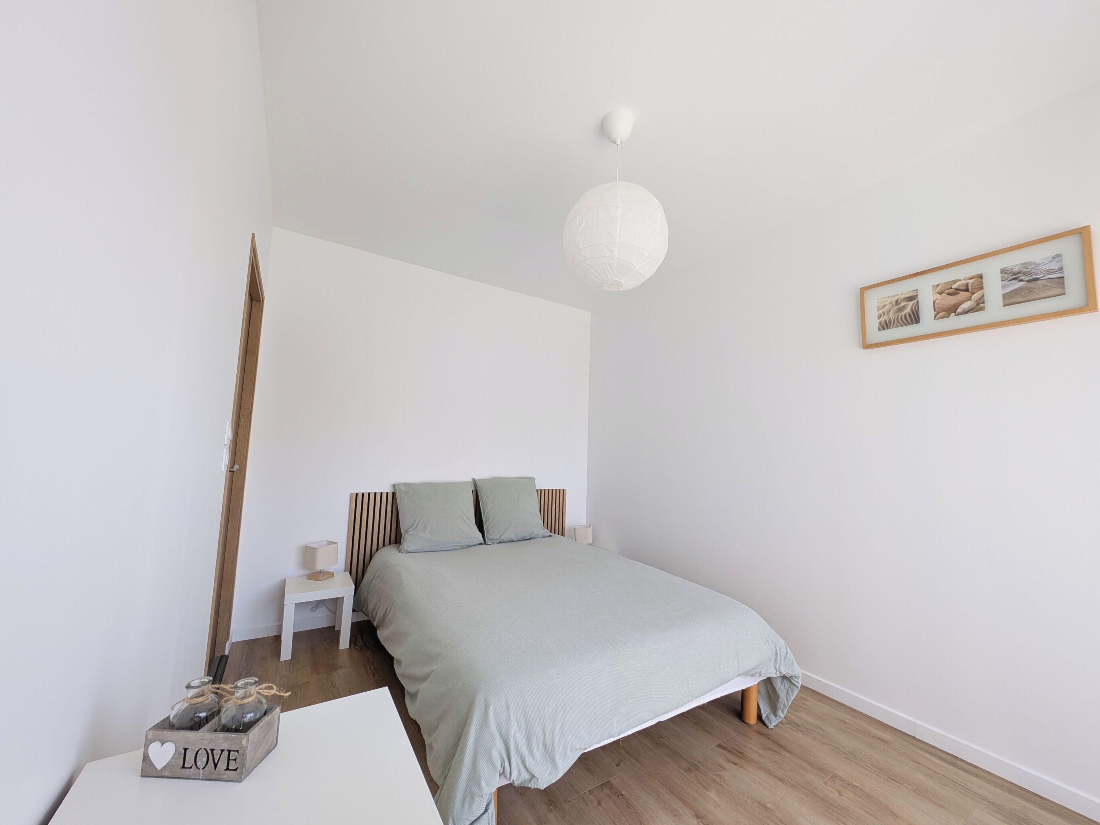 1 bedroom, iron/ironing board, travel crib, WiFi