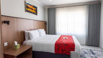 1 bedroom, desk, iron/ironing board, WiFi