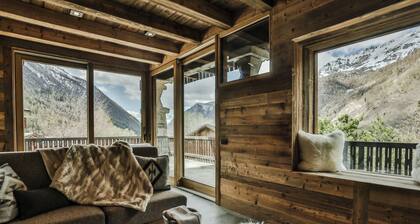 Chalet Seventy One - Panoramic Villa Retreat