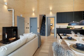 Interior - Chalet Northern Lights - Scenic Alpine Retreat (Paquier)