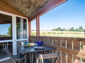 Classic Chalet, 2 Bedrooms | Free WiFi