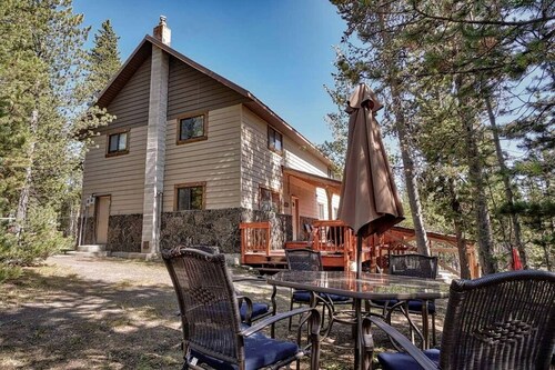 Incredible Cabin Perfect for Family Reunions near Yellowstone, Idaho