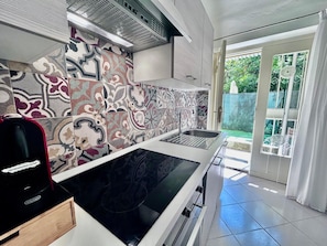 Coffee/tea maker, fridge, microwave, oven - Casa Nadina Giardino privato vicino Torre di Pisa (Pisa)