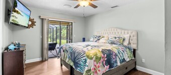 Lakewood Park Golf View Home w Pool & Lanai