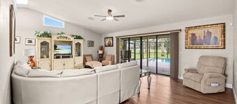 Lakewood Park Golf View Home w Pool & Lanai