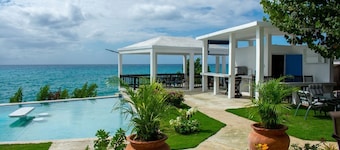Windward - 5BR Ocean Front Villa w Staff