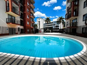 Superior-Apartment | Pool | Außenpool