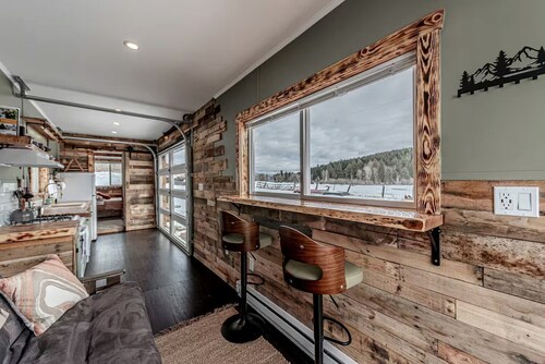 Serene Recycled Container in Big Sky Montana, Perfect for a Glamping Weekend in the Wilderness