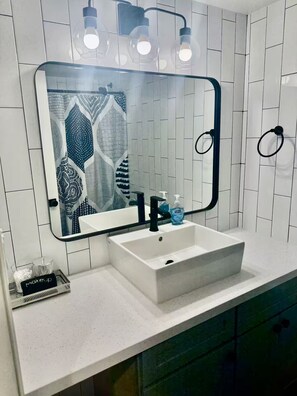 Bathroom - Near Airport, Hospital, MidTown, 58” TV - Apt 150 (Reno)