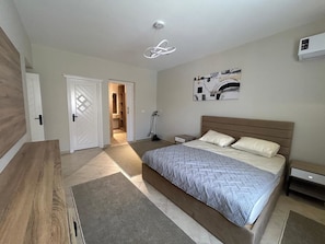 2 dormitorios, tabla de planchar con plancha, wifi y ropa de cama