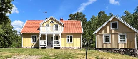 House | Exterior