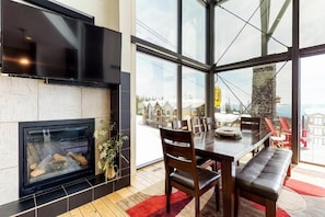 Dining - The Edge at Big White (Beaverdell)