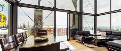 House, Patio, Mountain View | Living area