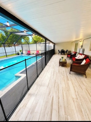 Pool - Private Pool Oasis (Brandon)