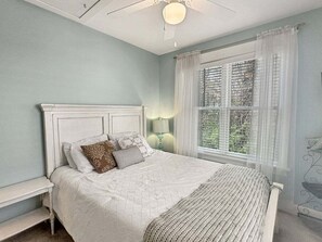 Free WiFi, bed sheets - Seaglass Village 225 - Beach House (Wells)