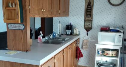 Terrific 2-bedroom house with AC in Rib Lake