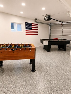 Games room - Modern 2BR Duplex Near Alta Ski & Salt Lake City (Sandy)