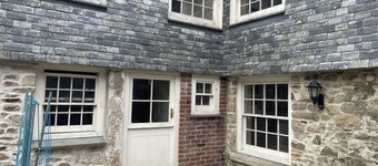 3BR Historic Townhouse for 6 Guests