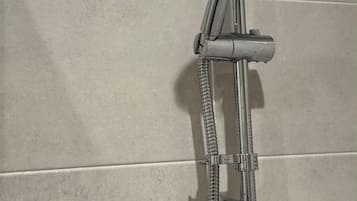 Hand-held showerhead