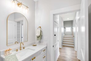 Interior - Luxury East Beach Home First Avenue Social by Kaiser Vacations (Gulf Shores)