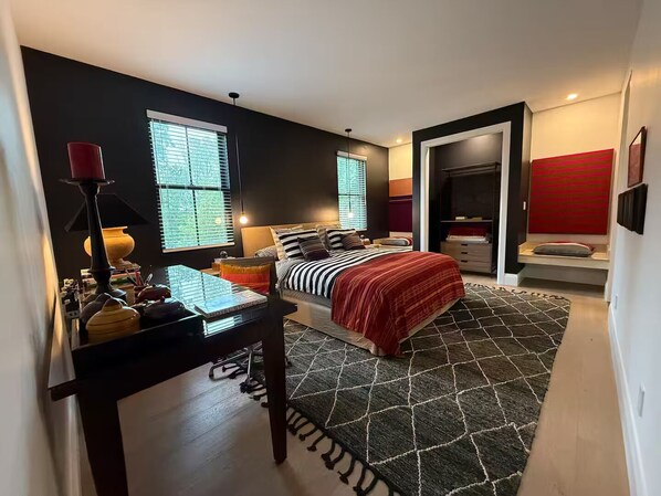 Room - Private en-suite room on 2nd Floor, near Queen's, Lake Ontario and Downtown (Kingston)