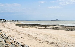 Beach - Pet friendly home in La Chapelle-Uree with WiFi (La Chapelle-Uree)