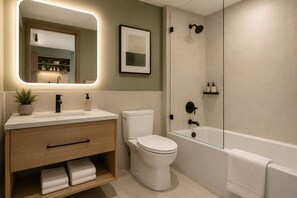 Bathroom - Harbourfront Studio by Lake Ontario (Toronto)