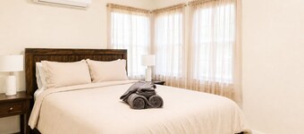 Relaxing 3BR Home with King Bed & Free Laundry