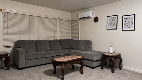 Relaxing 3BR Home with King Bed & Free Laundry