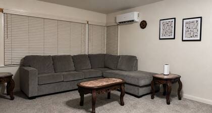Relaxing 3BR Home with King Bed & Free Laundry