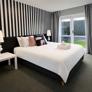 Room - Winifreds Apartment Where Design Meets Convenience (Hamilton)