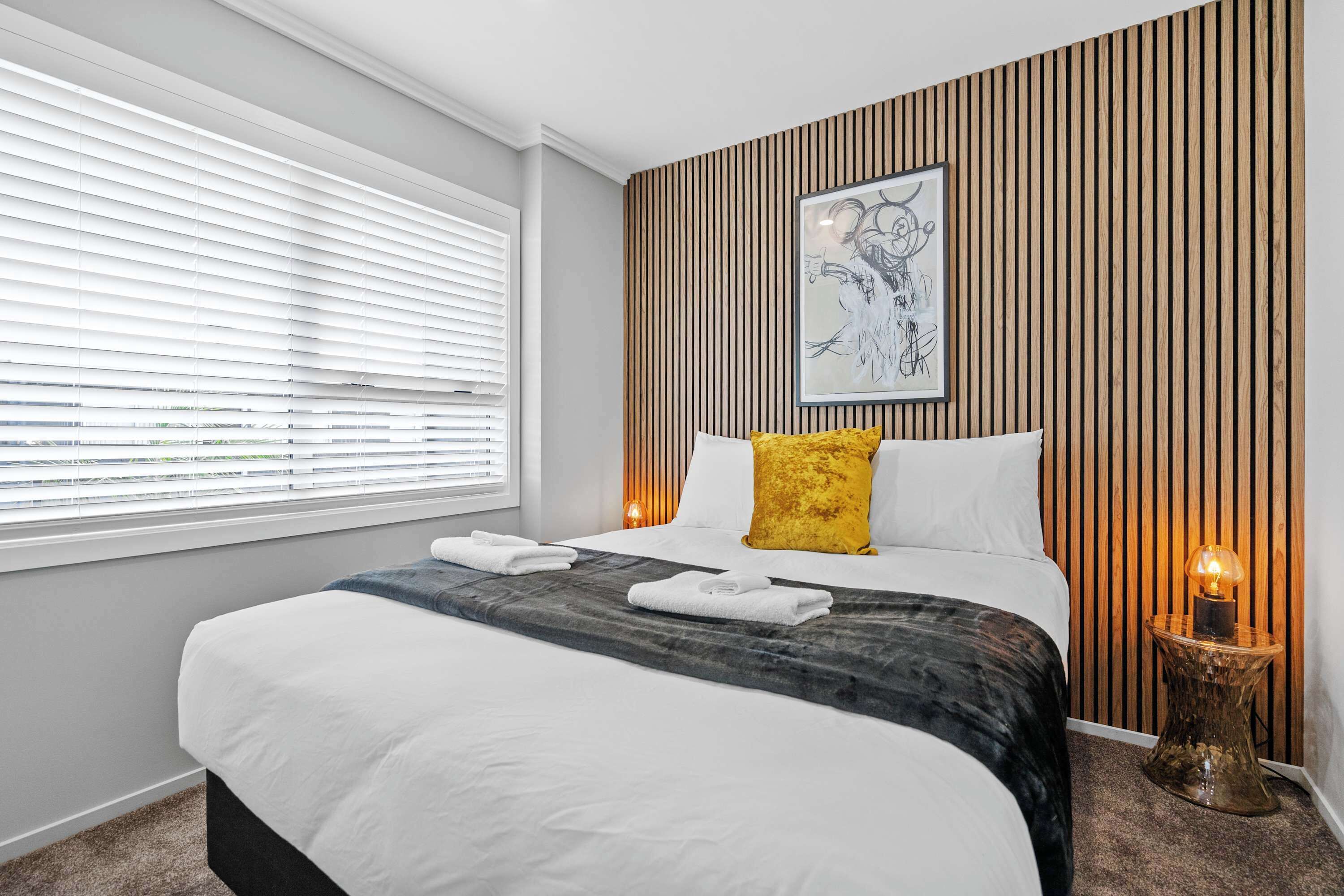 Iron/ironing board, travel cot, WiFi, bed sheets