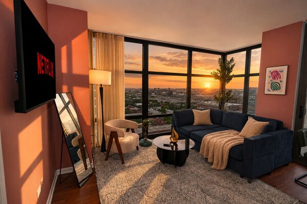 Smart TV - Skyline Luxury 19th Floor Retreat Near Grant Park (Chicago)