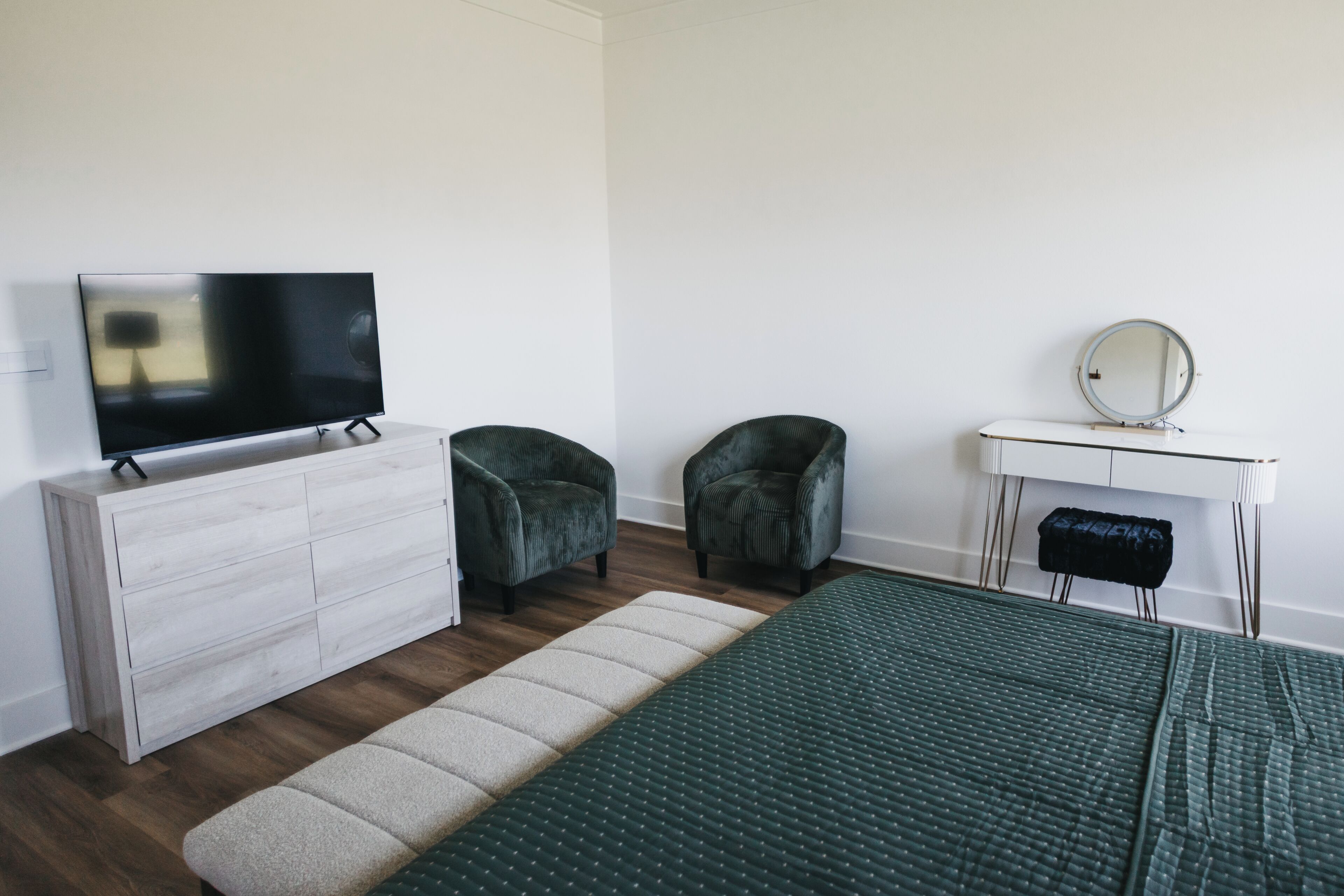 5 Schlafzimmer, Bügeleisen/Bügelbrett, kostenloses WLAN, Bettwäsche