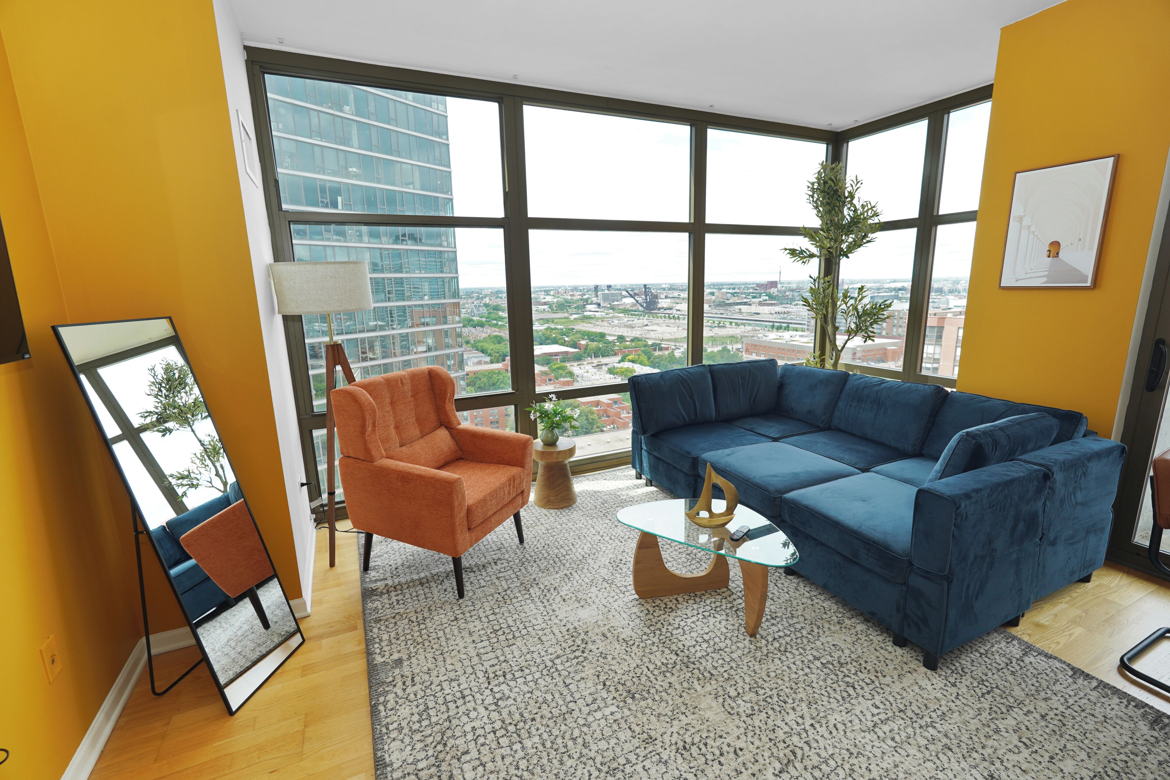 Luxury 21st Floor Skyline Views Near Grant Park - Chicago, IL