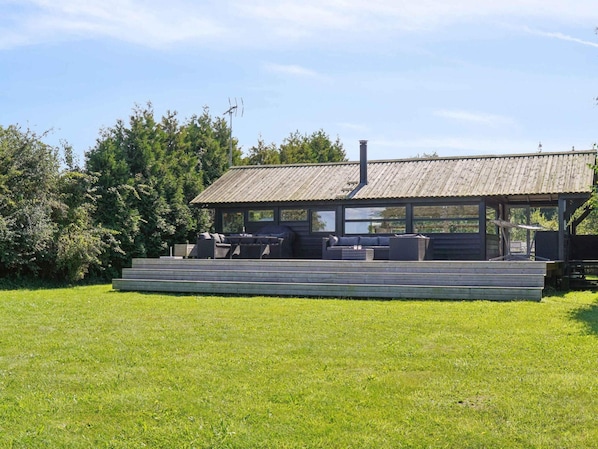 Property grounds - 4 Star Holiday Home in Jaegerspris (Jægerspris)