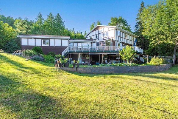Exterior - Gathering Cove (Saint John)