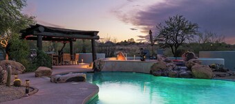 Spur Cross by LuxeKey | Pool, Spa, Views & Horse Corrals